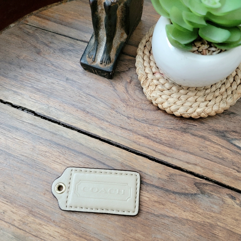 NWOT Coach hang tag pendant bag charm